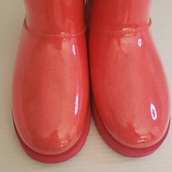 UGG® Classic Clear Mini Waterproof Boots- Pink
