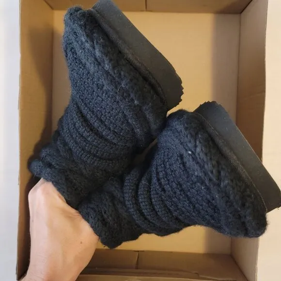 UGG Classic Mini Chunky Knit Boots Womens 7 Boho Whimsygoth Twee Dark Academia