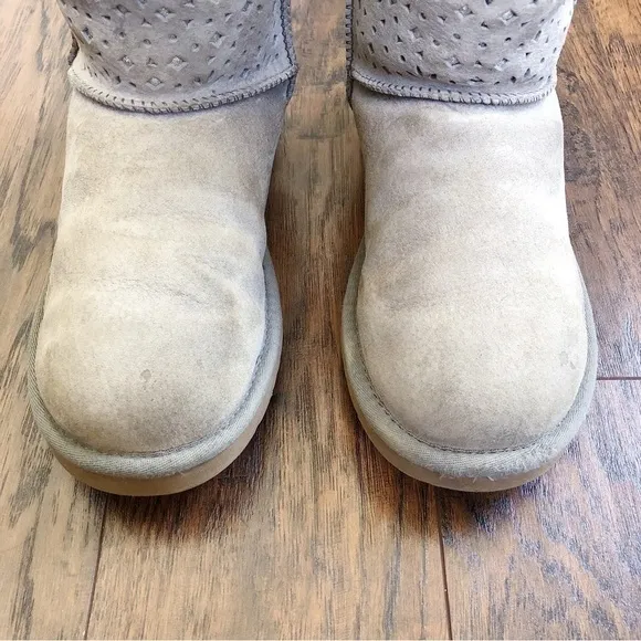 UGG • Classic Short Flora Perf Boots grey perforated shearling sheepskin sherpa