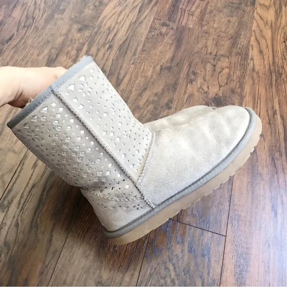 UGG • Classic Short Flora Perf Boots grey perforated shearling sheepskin sherpa