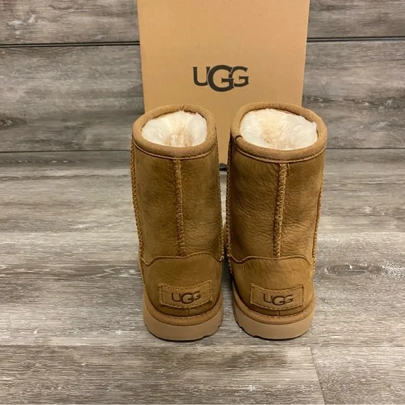 UGG | Classic Weather Short II toddler Boots Chestnut Wool Lined NEW
