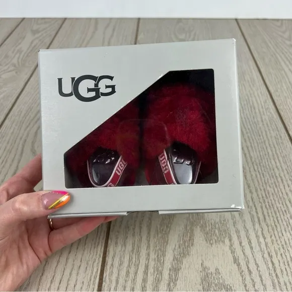 UGG Infant Fluff Yeah Furry Fuzzy Sandals 02/03 S 6-12 months Ribbon Red $55