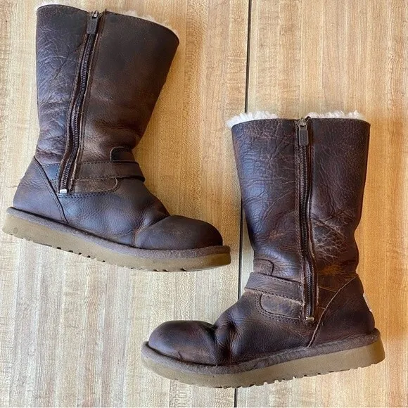 UGG Kensington Leather Boots Brown Moto Sherpa Leather Sheepskin Biker S/N 1969