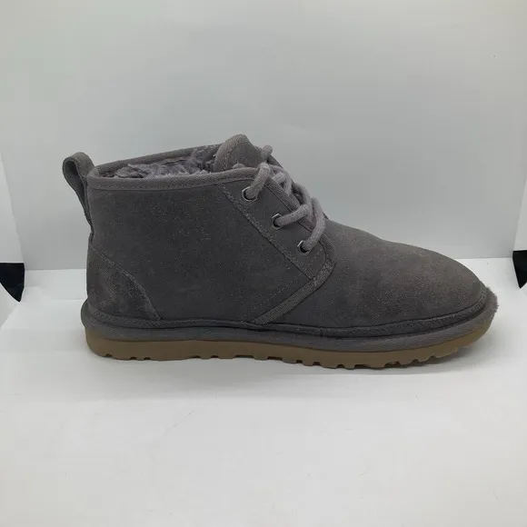 UGG Neumel Boots Mens Size 8 Gray Sheepskin Ankle Boots Chukka FD1121E