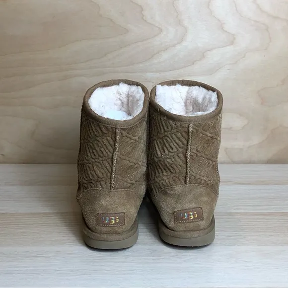 UGG Tan Shearling Boots Size 5.