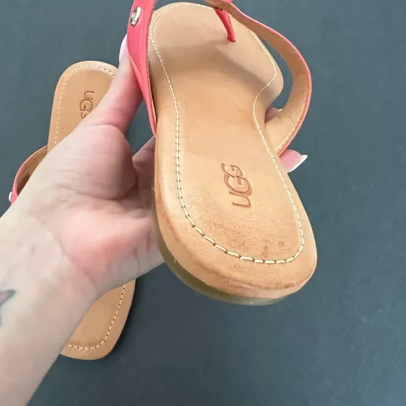 UGG Tuolumne Sandals