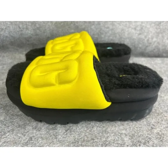 UGG Women's Graphic Maxi Slide Women's 6 in Canary/Black Sandals