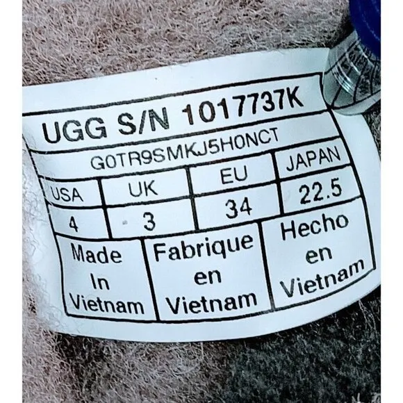 UGG Youth Size 4 Sheepskin Boots With Satin Bow Accents &amp; Wool Lining