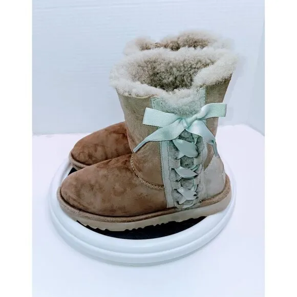 UGG Youth Size 4 Sheepskin Boots With Satin Bow Accents &amp; Wool Lining
