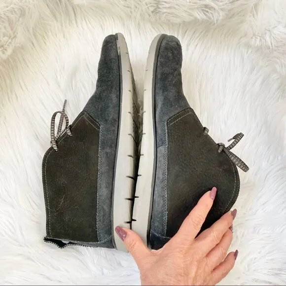 UGG Treadlite Freamon Chukka weather blue boots 12