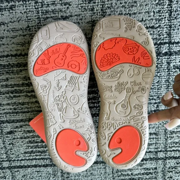 UIN Sculpture Toledo II Travel Shoes NWT