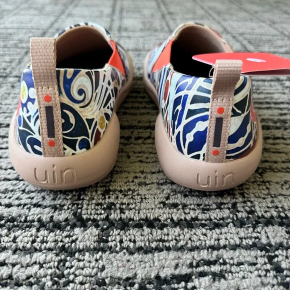 UIN Sculpture Toledo II Travel Shoes NWT