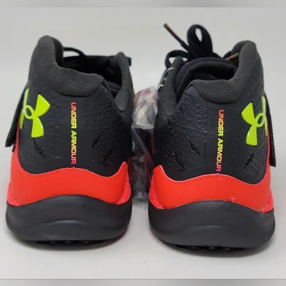 Under Armour Men UA HOVR Silencer Light Track Field Shoes 3022517-004 Size 9 New