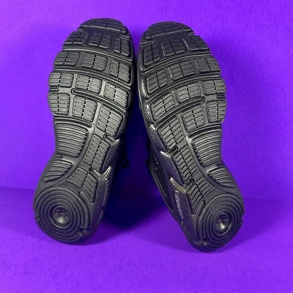 Under Armour UA Charged Assert 9 Men's Black Running Shoes Size 8.5-NEW