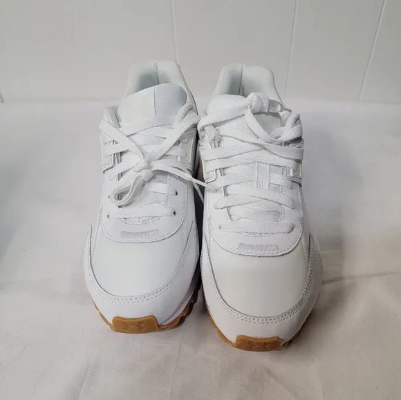 Under Armour W Essential Runner Women's Size 9.5 White  Sneakers Athletic Shoes