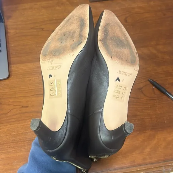 Used J Crew Stevie ankle boots in leather BT910