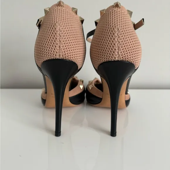 Valentino Garavani Rockstud Ankle Strap Pump Black / Tan Calfskin Leather