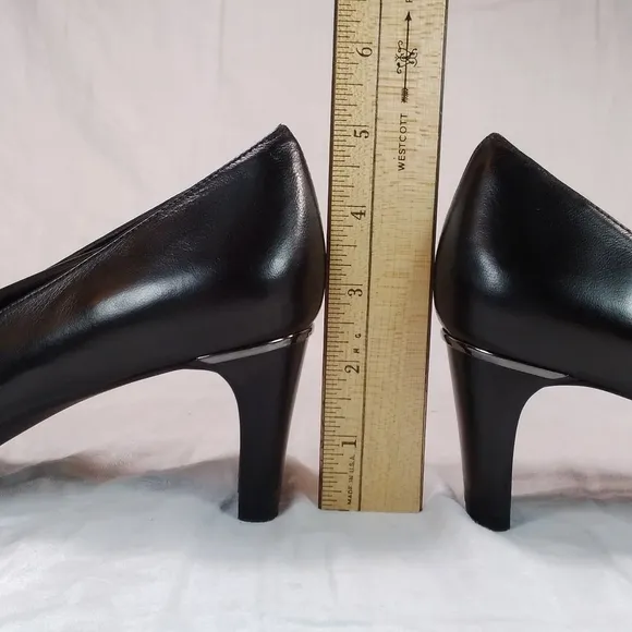 Vaneli Davis Black Nappa Leather Pumps SHOES Womens Size 9M Heels