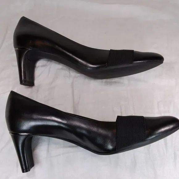 Vaneli Davis Black Nappa Leather Pumps SHOES Womens Size 9M Heels
