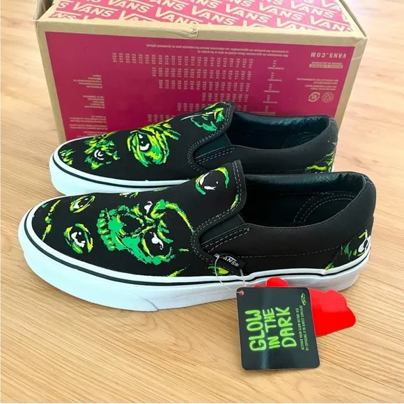 Vans Classic Slip-On 'Eyes In The Dark' Women 9.5US Mens 8.0US
