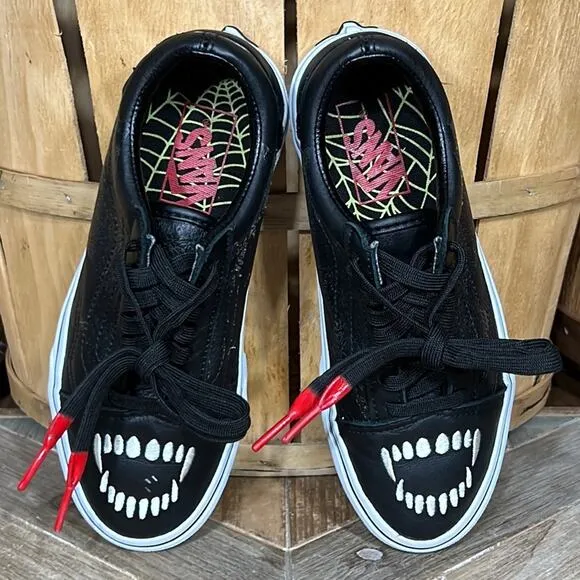 Vans Old Skool Fangs Vampire Blood Black Leather Sneakers Shoes Youth Size 5.5