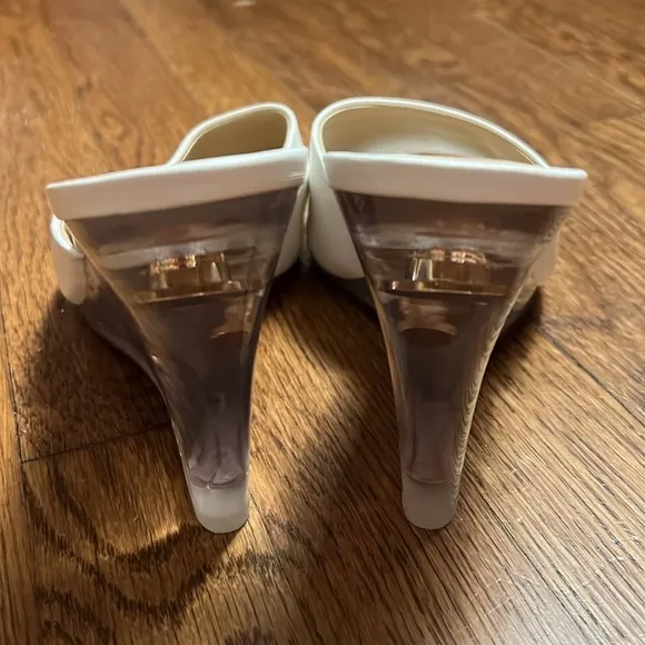 Veronica Beard Dali Slip On Lucite Wedge Heel Sandals Size 7.5