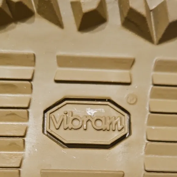 Vibram Women's Combat Boots - Tan