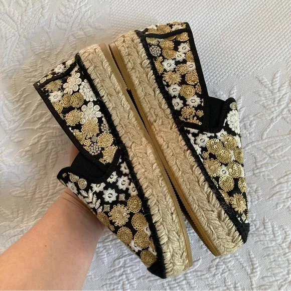 Vidorreta embroidered floral pull on espadrilles flats shoes Spain size 38, 8