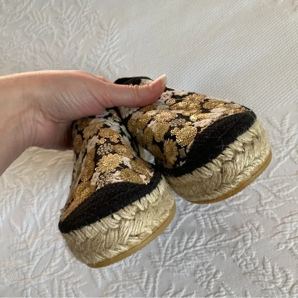 Vidorreta embroidered floral pull on espadrilles flats shoes Spain size 38, 8