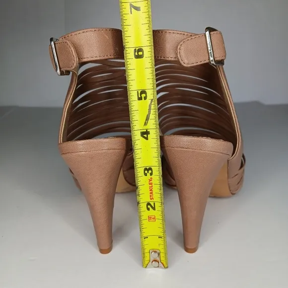 Vince Camuto  Adeenta Light Brown Dress Heel Womens Shoes Size 6M Leather