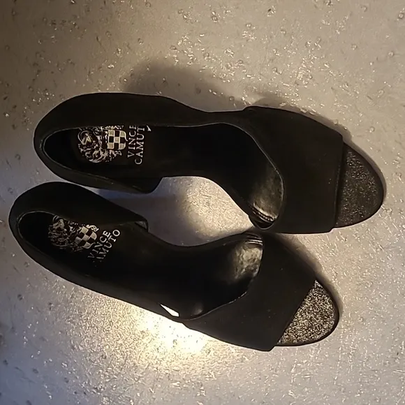 💕Vince Camuto ALINTON Sandals💕Size 11