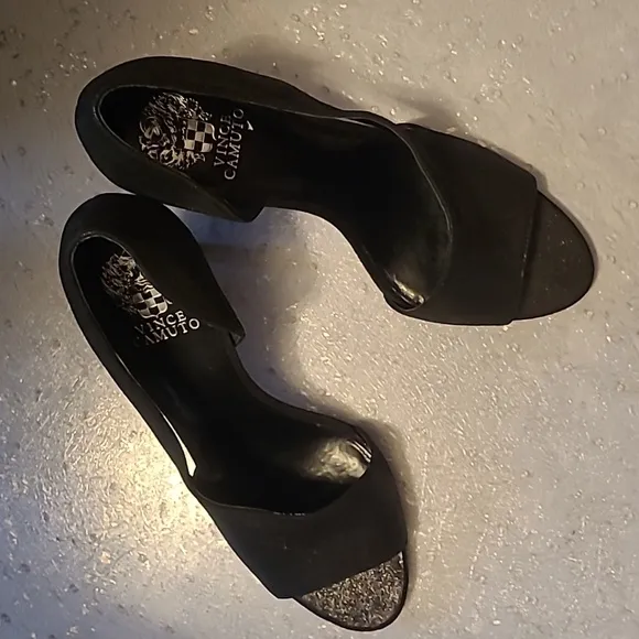 💕Vince Camuto ALINTON Sandals💕Size 11