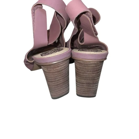 ✅Vince Camuto Cutout Nubuck Heeled Sandals in Style Deverly Size 9