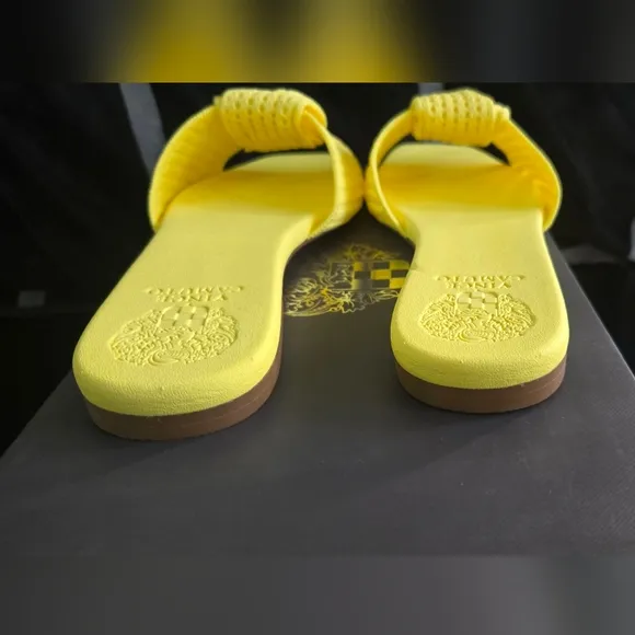Vince Camuto Skylinna Washabke Knit Yellow Women's Slide Sandals 8.5 NIB