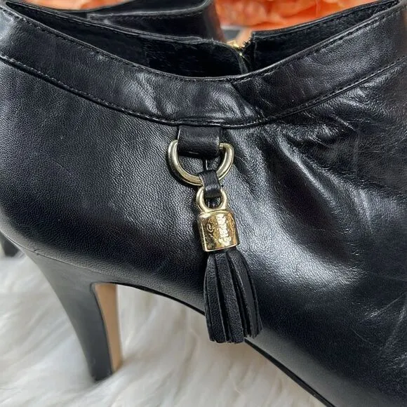 Vince Camuto Vecka Side Tassel Dress Ankle Booties Sz 7 NWT