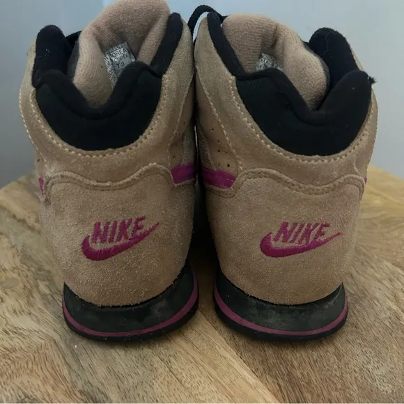 Vintage 90s Nike Caldera suede leather canvas hiking boots sz 7.5