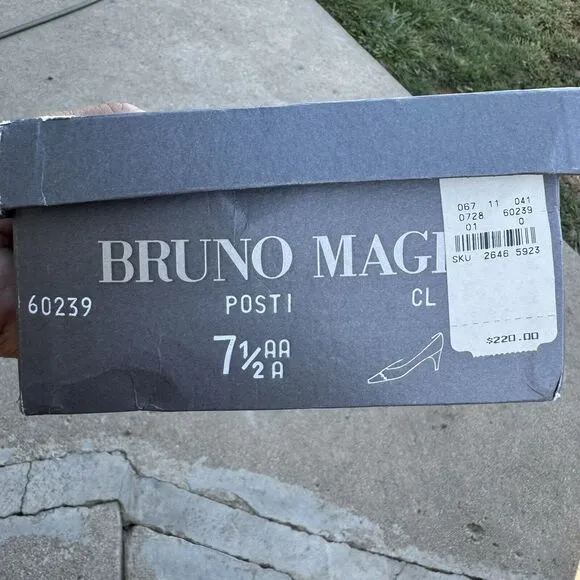 Vintage Bruno Magli Posti Black Studded Pumps Size 7.5 Made in Italy