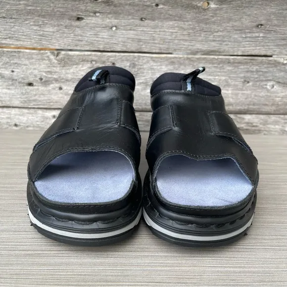 Vintage Dr. Martens AirWair 90's Chucky Platform Black Leather Slip On Sandals