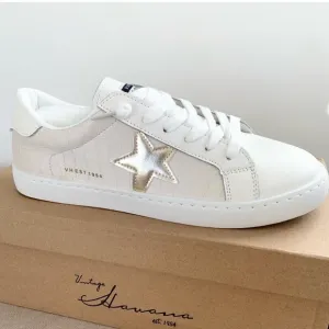 Vintage Havana Carla Sneakers Off White Croco Size 7.5 NEW IN BOX Retail $125