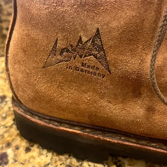 Vintage LOWA Mountaineering Hiking Boot Tan Suede Unbroken In Mens 6.5 Wmns 8