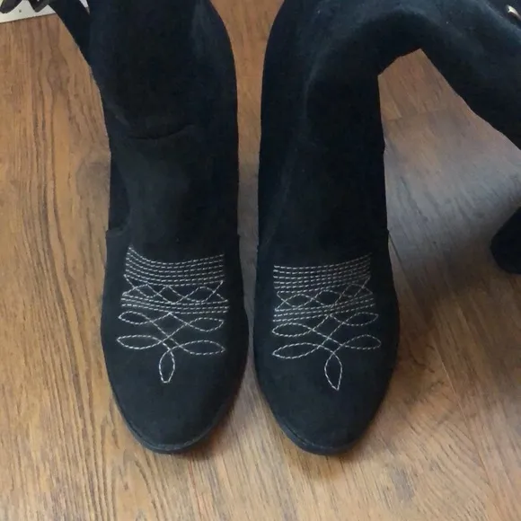 Vintage Nightwalker Esperado Western Suede Boot by Nasty Gal size 9
