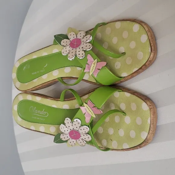 Vintage Olando Slides Womens sz 8 Butterfly and Flower Sandals Made in Italy