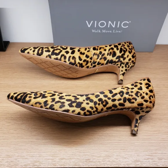 Vionic Josie Leopard Print Leather Shoes size 7