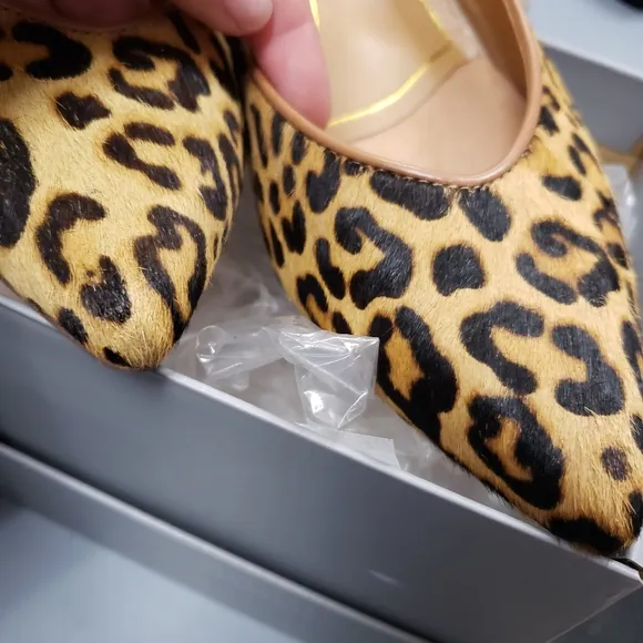 Vionic Josie Leopard Print Leather Shoes size 7