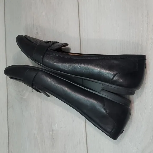 Vionic Women Savannah Leather Loafer Slip on shoes sz 7