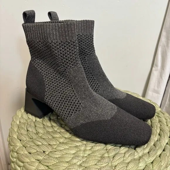VIVAIA Melissa Lace Gray Square-Toe Perforated Knit Pull On Heeled Ankle Boots