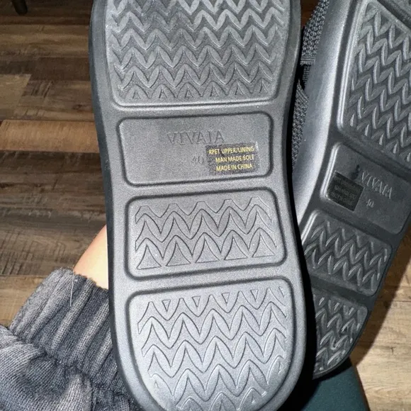 VIVAIA New Black Slip On Footbed Izzy Strappy Slides Sandals Size 9