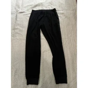WAYF black jogger pants size small