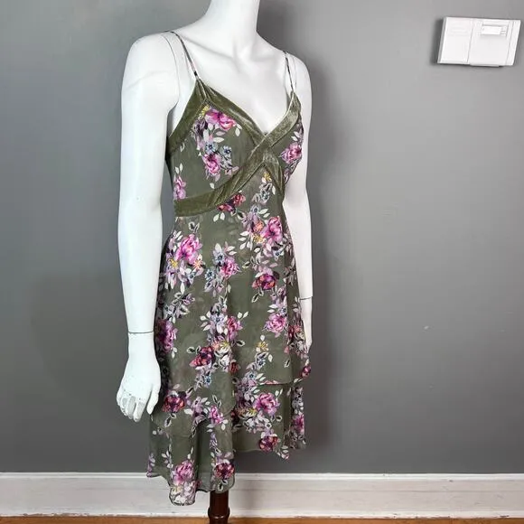 White House Black Market Dress Size 2 Olive Green Floral slip whimsigoth grunge
