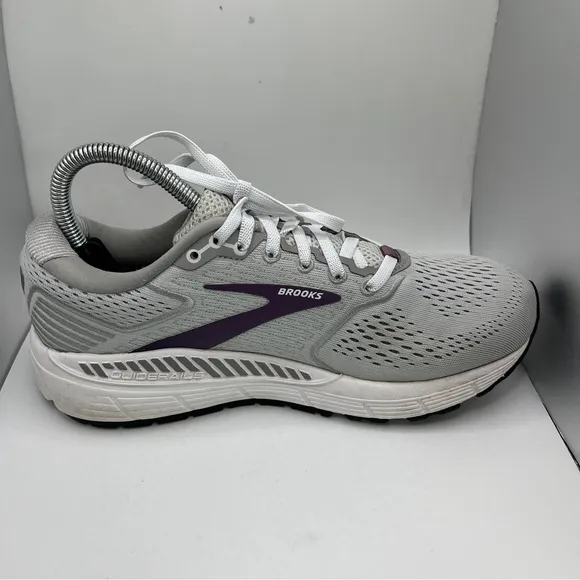 Women’s Brooks Ariel 20 Running Shoes Size 8.5